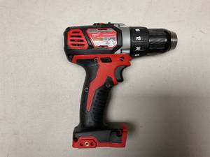 lot 369 image: MILWAUKEE Drill 18V DC, Compact, 12 in Chuck, 1,800 RPM Max