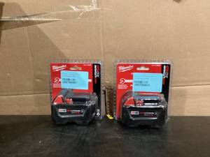 lot 557 image: LOT OF 2 Milwaukee 48-11-1850R M18 REDLITHIUM XC 5 Ah Lithium-Ion Extended Capacity Battery