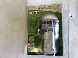 lot 391 image: Muzzy Bowfishing 1069 XD Pro Spin Style Reel with Integrated Reel