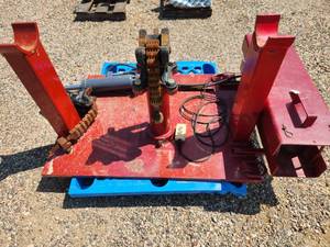 lot 1 image: Hydraulic Pipe Clamp 12 Volt
