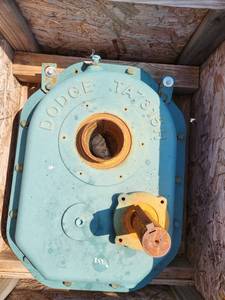 lot 19 image: Dodge Gear Box