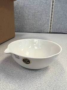lot 19 image: 20 - 270ml Evaporating Dishes ( Very Fragile ) Made in Holland