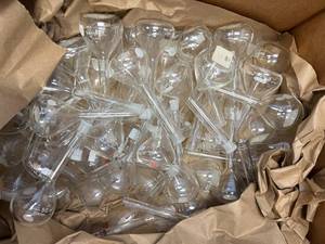 lot 26 image: 42 Volumetric Flasks USED 50ml