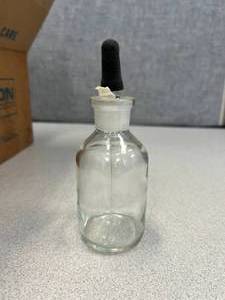 lot 29 image: 25 - Dropping Bottle, Lubin, Flint Glass, With Ground in Pipette