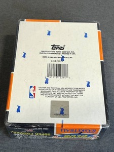 lot 40 image: 1992-93 Topps Stadium Club Basketball Series 1 Hobby Box (Factory Sealed) - Beam Team Insert Jordan