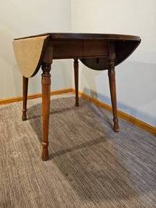 lot 49 image: Vintage Drop Leaf Kitchenet Table