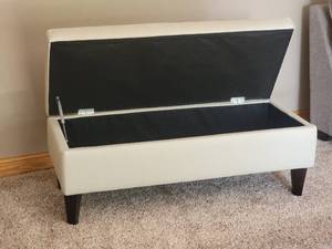 lot 59 image: Jason Furniture White Faux Leather Tacked Storage Ottoman