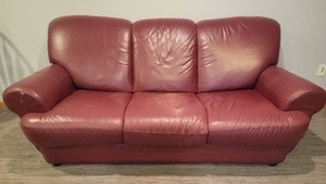 lot 5C image: Chateau DAx - Luxury Italian Leather Armchair - Red