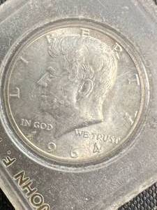 1964 US KENNEDY HALF DOLLAR IN CASE