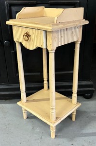 lot 20 image: Pretty and Petite Vintage Accent Table with Drawer