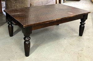 lot 52 image: Charming Vintage Coffee Table