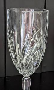 lot 6 image: Marquis Waterford Crystal Brookside Water Glass Set