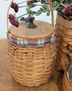 lot 45 image: Assorted Longaberger Baskets