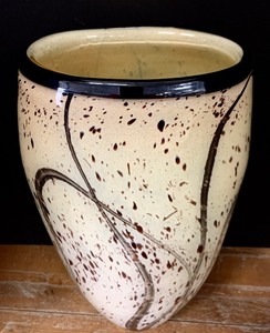 lot 37 image: Stunning Art Glass Vase from Lithuania