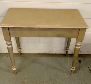 lot 81 image: Petite Vintage Painted Table  Desk