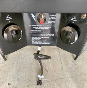 lot 88 image: Masterbuilt Double Burner
