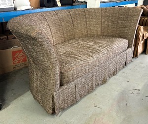 lot 58 image: Devonshire Sofa  Couch with Attractive Accent Pillows