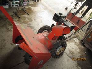 lot 2 image: MTD Snowflite 826 gas powered Snow...