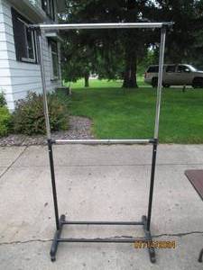 lot 19 image: Adjustable height dual rung rolling...