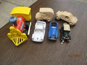 lot 37 image: Vintage Fisher Price Toot-toot trai...