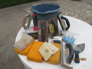 lot 38 image: Assortment of flooringdrywall tool...