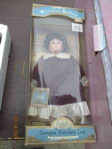 lot 41 image: Victorian Gallery porcelain doll in...