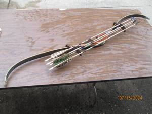 lot 56 image: Vintage Bear Glass-powered Kodiak M...