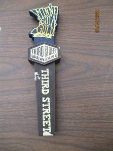 lot 71 image: Minnesota Gold Third Street Brewhou...