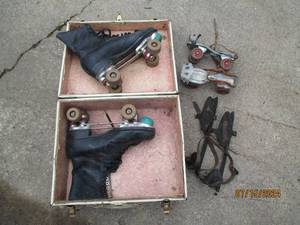 lot 94 image: Lot of Vintage roller skates with h...