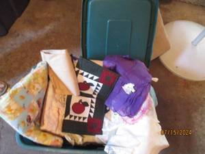 lot 211 image: Covered tote of Baby blankets, tabl...
