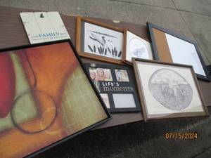lot 109 image: Signed & numbered wall art, Picture...