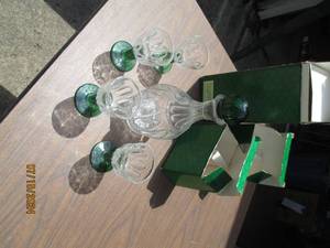 lot 141 image: Avon Emerald Classics Decanter and ...