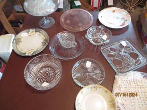 lot 156 image: Large collection of fine china and ...