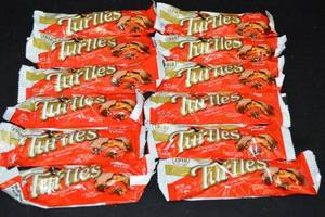 Lot of 11 DeMets Turtles Original Caramel Nut Cluster Bars