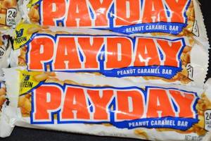 Lot of 10 PAYDAY Peanut Caramel Bars