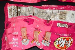 Lot of 3 Kit Kat Raspberry Creme Miniatures 8.4oz