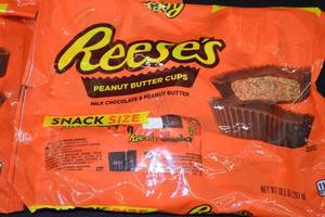 Lot of 3 Reeses Peanut Butter Cups Snack Size 10.5 oz Bags