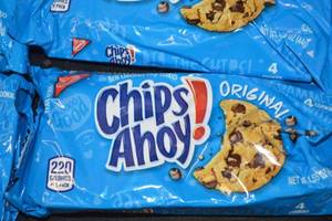 Lot of 12 Packs Chips Ahoy Original Chocolate Chip Cookies, 4 Cookies per Pack