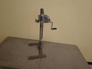 lot 12 image: Adjustable Steel Motorcycle Lift Stand