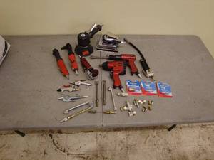 lot 23 image: Comprehensive Air Tool and Accessories Lot