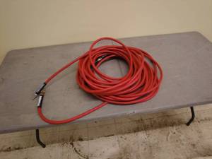 lot 25 image: Heavy Duty Red Air Compressor Hose with Fittings