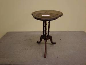 lot 43 image: Antique Wooden Side Table with Leather Top