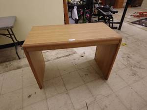 lot 50 image: Oak Finish Office Desk