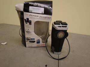 lot 8 image: iTEC 200 Watt Power Inverter with USB Port