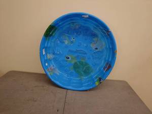 lot 116 image: Summer Waves Blue Plastic Kiddie Pool with Aquarium Theme