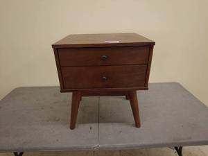 lot 133 image: Mid-Century Modern Two-Drawer Wooden End Table