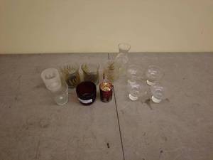 lot 238 image: Assorted Glassware Collection
