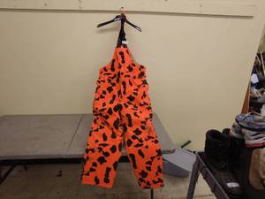 lot 248 image: Orange Bibs- size L