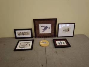 lot 211 image: Lot of 6 Framed Bird and Nature Themed Artworks