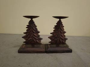 lot 215 image: Pair of Rustic Pine Tree Candle Holders